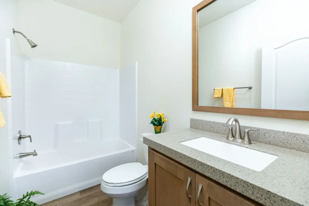 clayton-2446a-coronado-manufactured-home-12