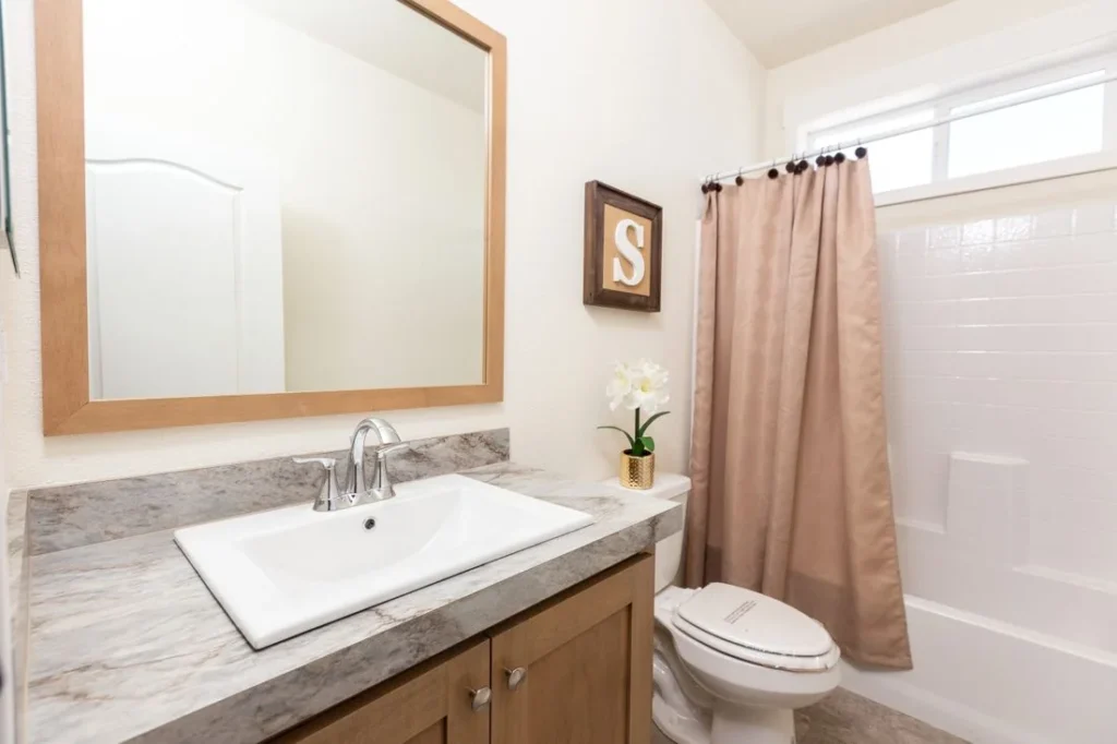 clayton-2452b-coronado-manufactured-home-12