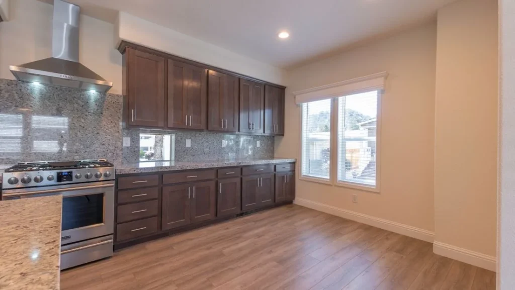 clayton-2456b-coronado-manufactured-home-17