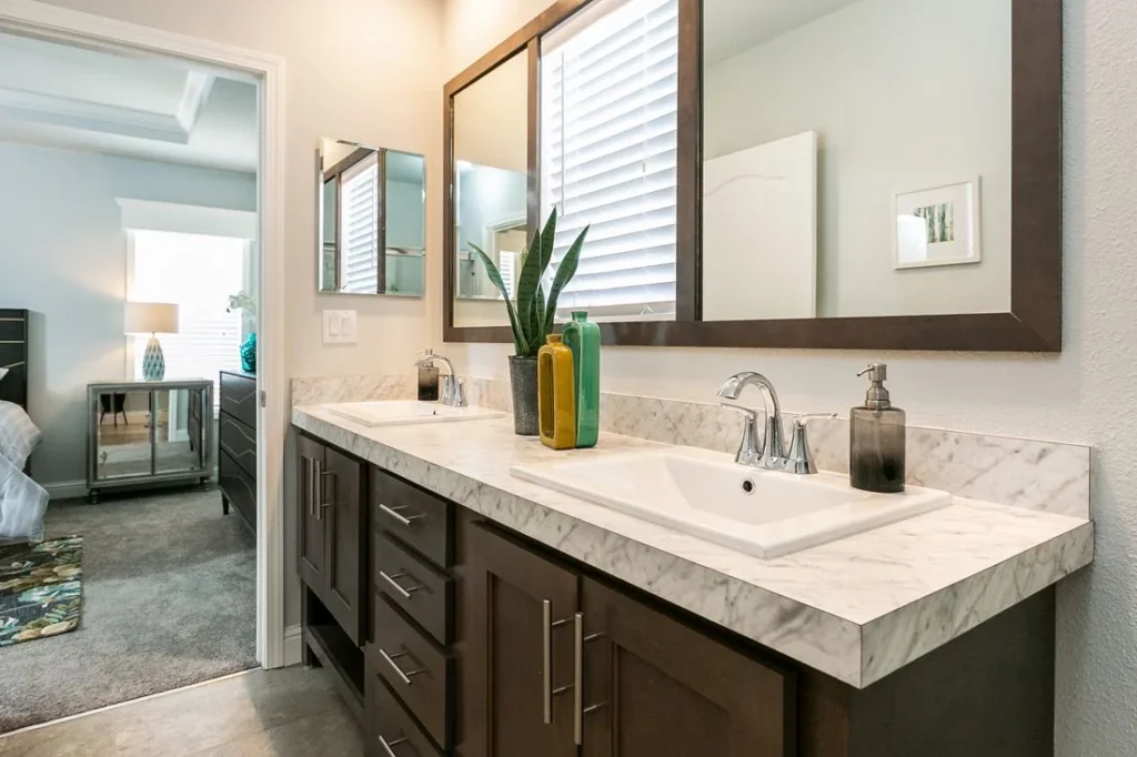 clayton-2458b-coronado-manufactured-home-21